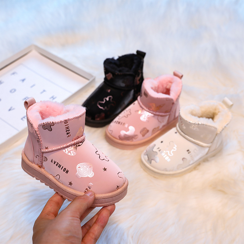 Baby Products Brand - รองเท้าเด็ก รองเท้าบูทแฟชั่นกันน้ำสำหรับเด็กผู้หญิงและเด็กผู้ชาย แบรนด์ดีไซเนอร์หรูหรา บุขนหนานุ่ม อุ่นสบายสำหรับฤดูหนาว